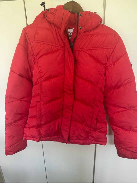 Zyia Active Jackets & Blazers - Women's Red Hooded Puffer Jacket - Lightweight Warmth
